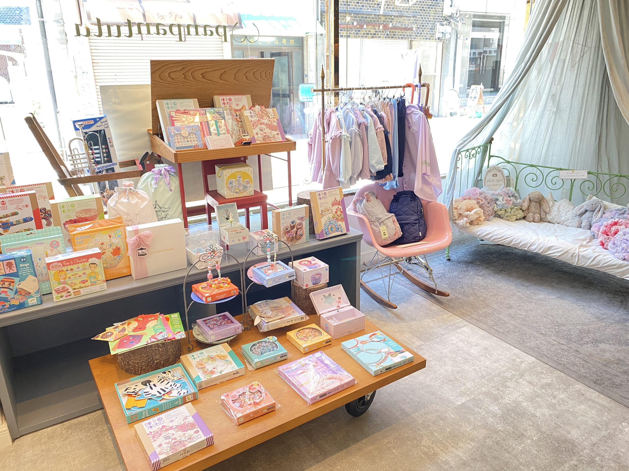 パンパンチュチュ 神戸店の様子です。